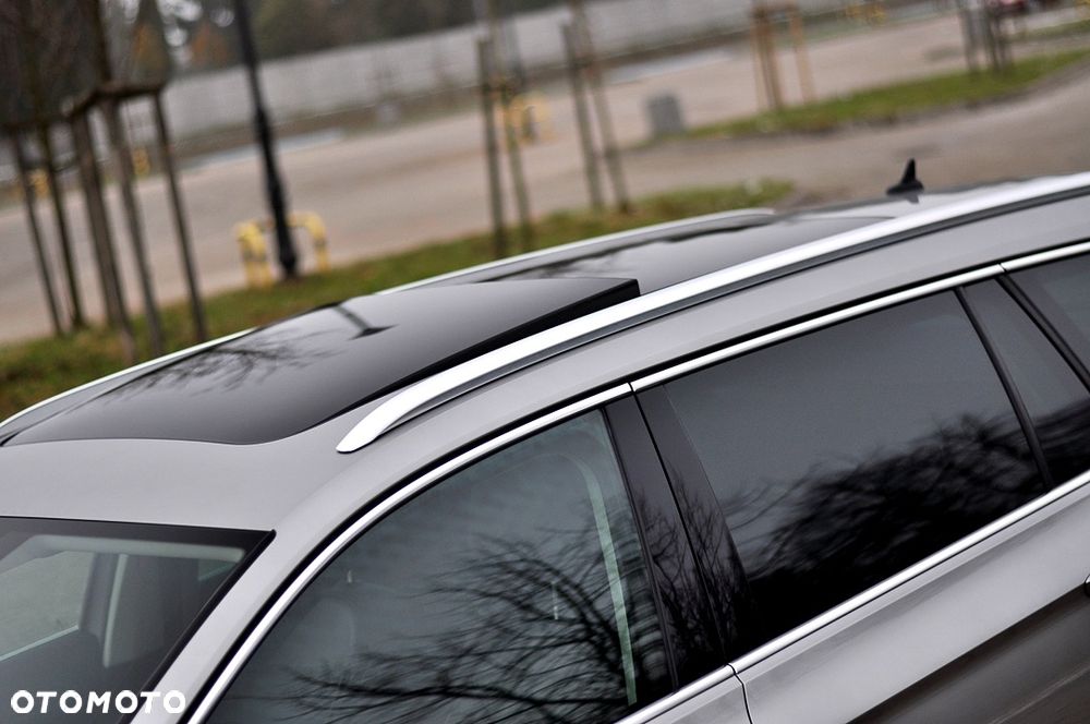 Volkswagen Passat 2.0 TDI SCR DSG Elegance - 11