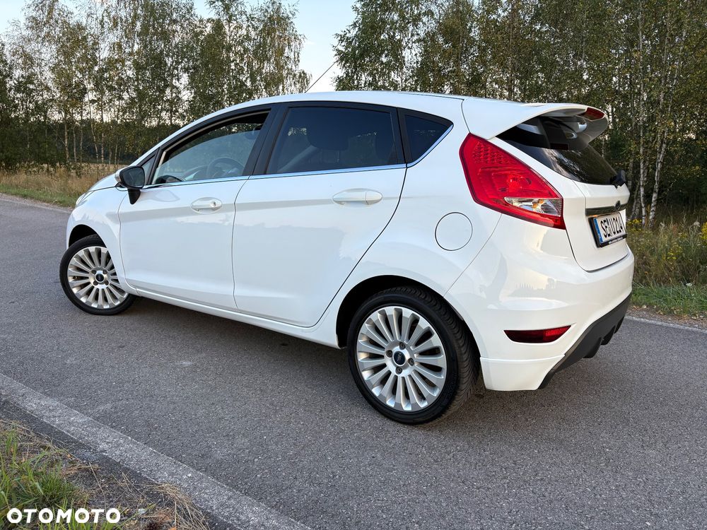 Ford Fiesta 1.4 Titanium - 15
