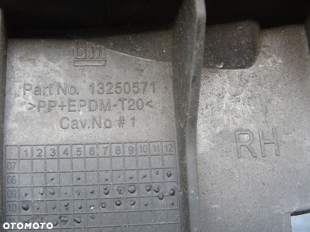 ŚLIZG UCHWYT MOCOWANIE ZDERZAKA PRAWY LEWY PRZÓD TYŁ OPEL INSIGNIA A 2,0 2,8 1,6T 1,4T - 9