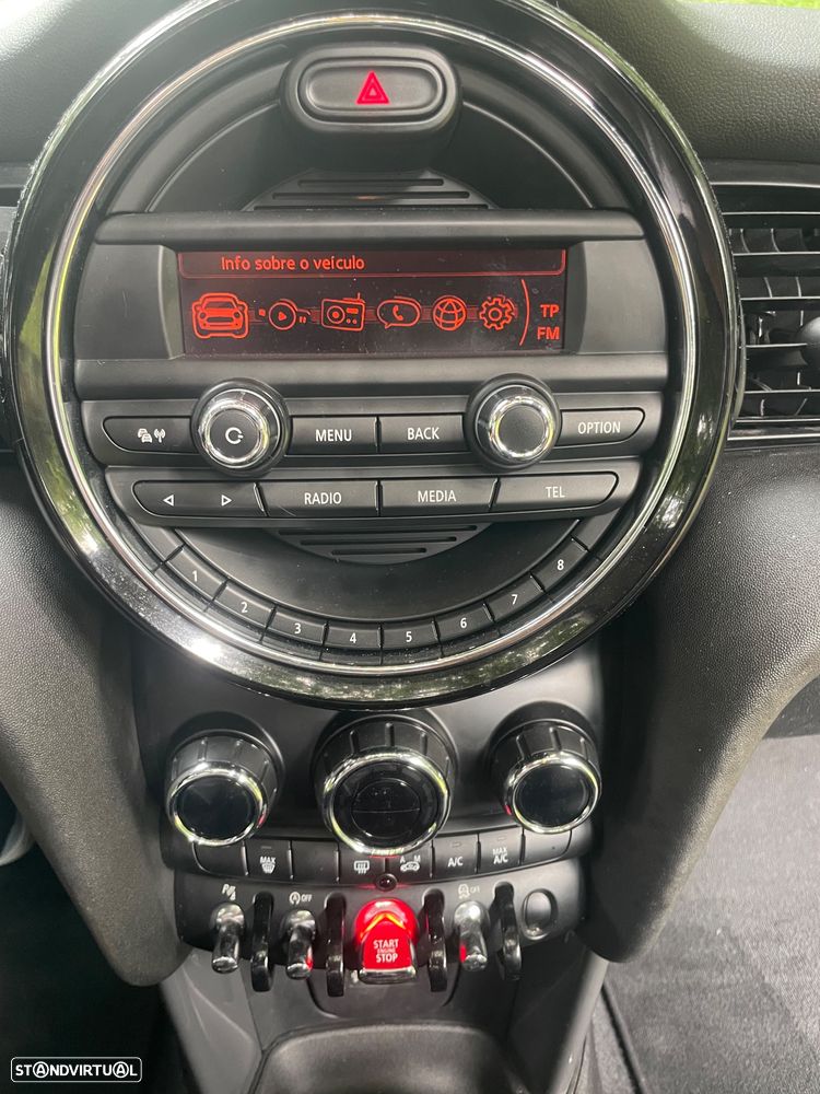 MINI 5 Portas One D Blackyard - 16