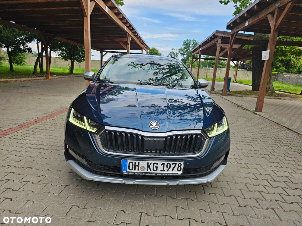 Skoda Octavia 2.0 TDI 4x4 Scout DSG - 2