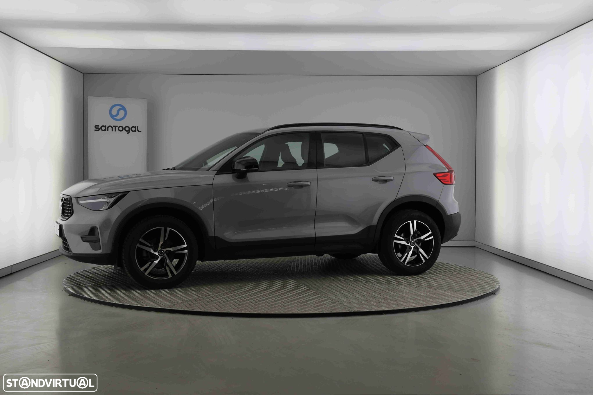 Volvo XC 40 1.5 T2 Plus Dark Auto - 11