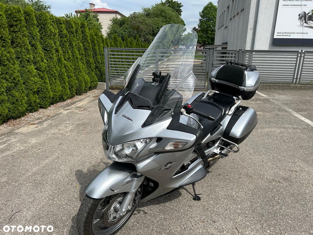 Honda ST - 2