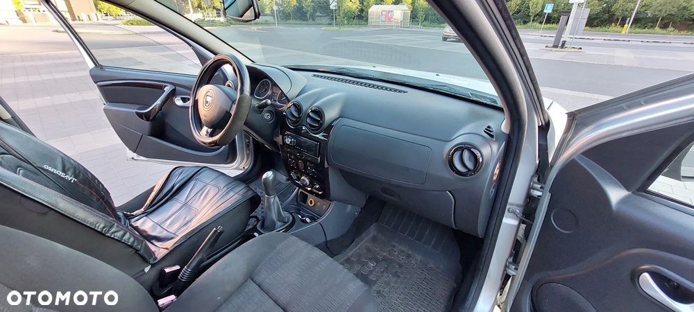 Dacia Duster 1.6 Laureate - 5