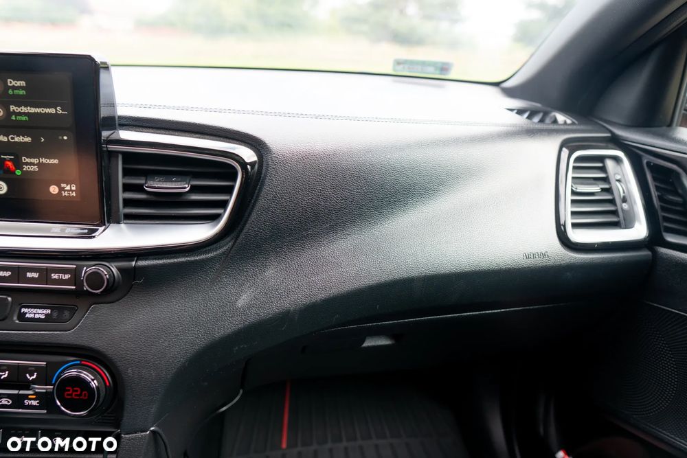 Kia ProCeed 1.6 T-GDI GT DCT - 17