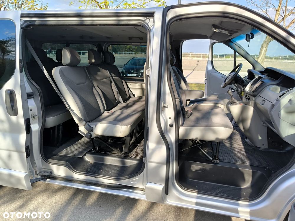 Opel Vivaro L2H1 2.9t - 28