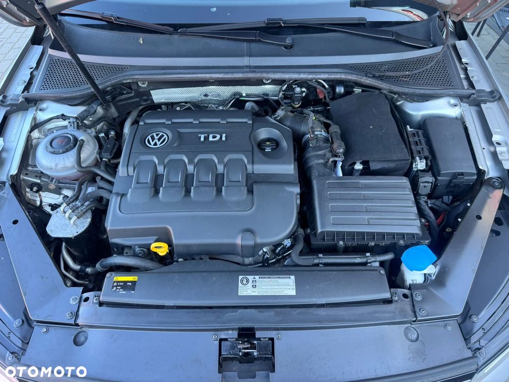 Volkswagen Passat 2.0 TDI (BlueMotion Technology) DSG Comfortline - 4