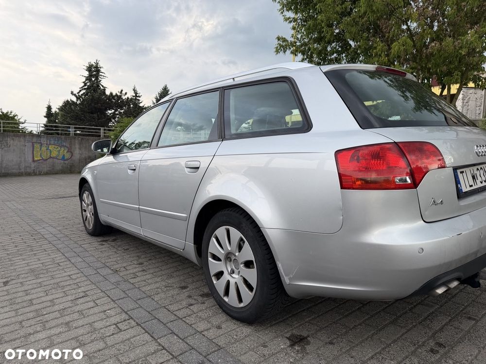 Audi A4 Avant 2.0 TDI - 4