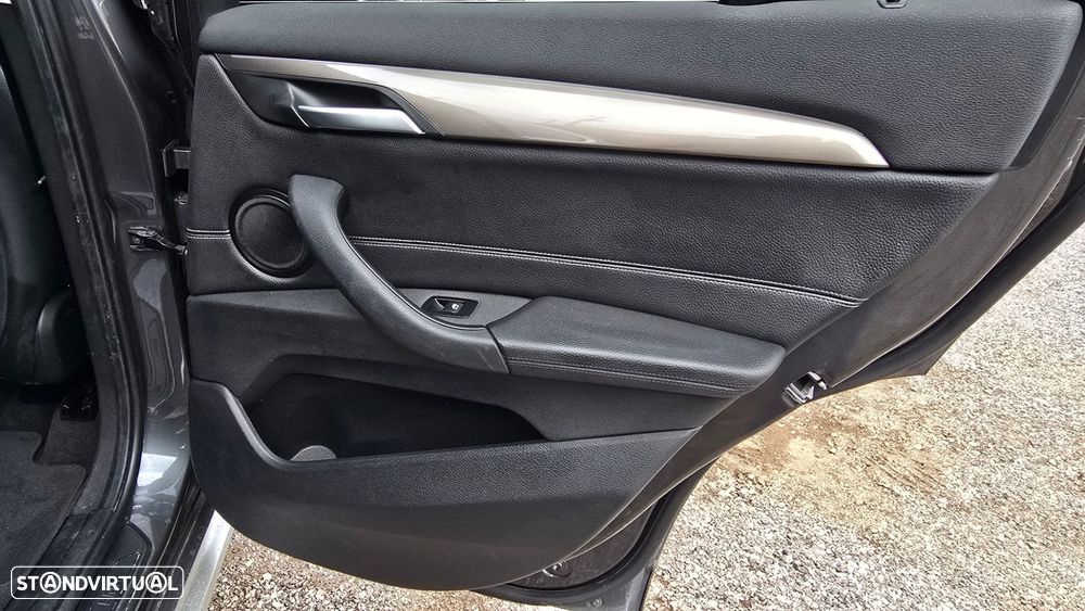 BMW X1 25 e xDrive xLine - 49