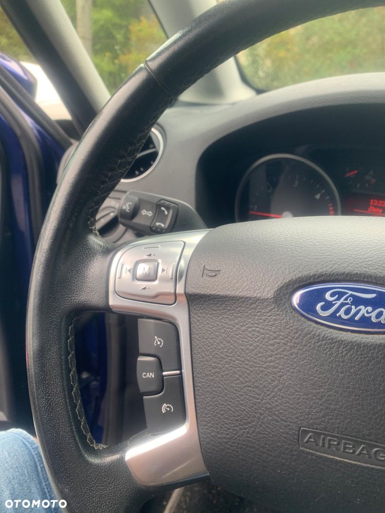 Ford Galaxy - 14