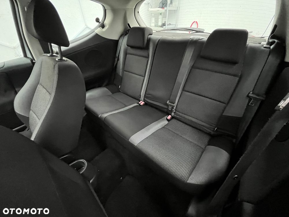 Peugeot 207 - 22