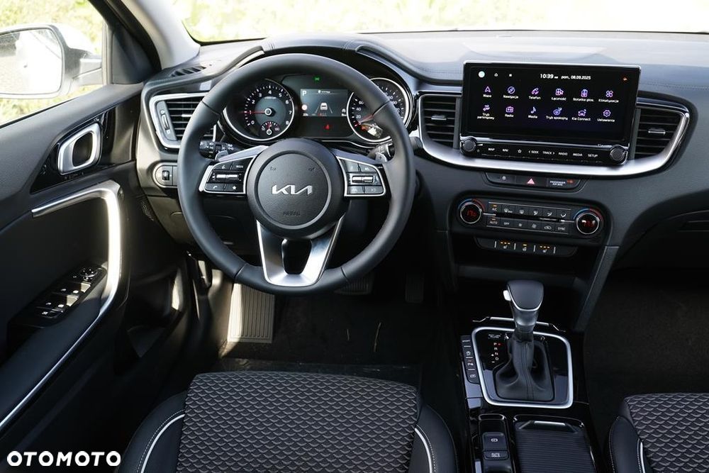 Kia Ceed 1.5 T-GDI Tribute DCT - 18