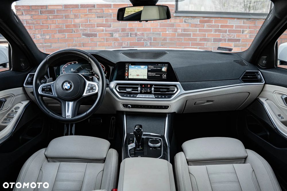 BMW Seria 3 320i M Sport sport - 11