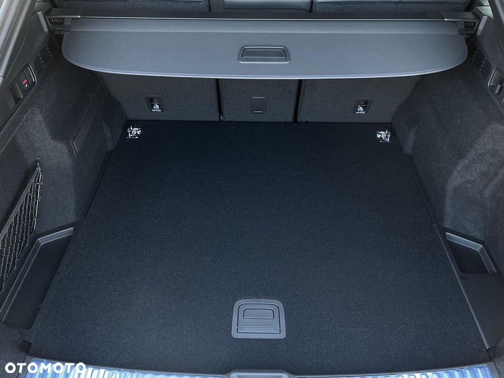 Audi Q5 Sportback - 12