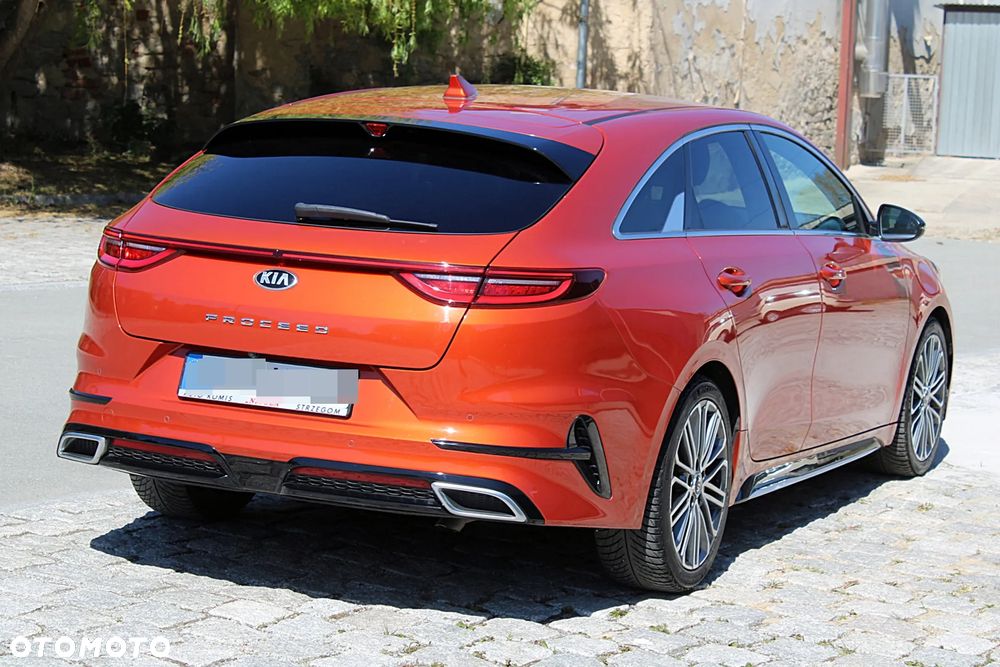 Kia ProCeed - 11