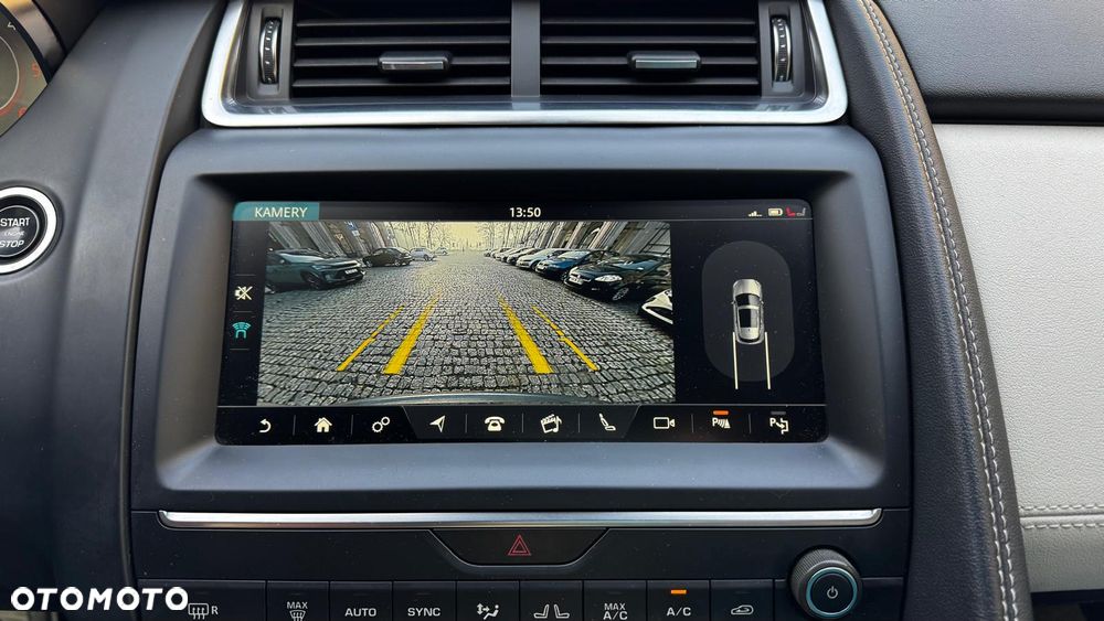 Jaguar E-Pace 2.0 i4D AWD R-Dynamic HSE - 14