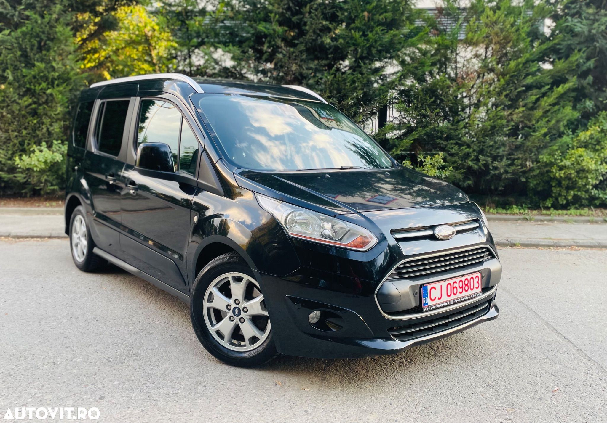 Ford Tourneo Connect 1.6 TDCi Start-Stop Titanium - 1