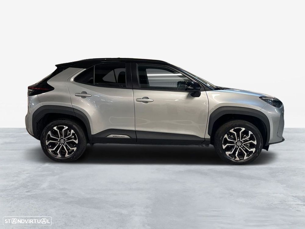 Toyota Yaris Cross 1.5 HDF Square Collection - 17