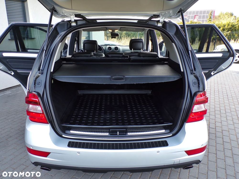 Mercedes-Benz ML 280 CDI 4Matic 7G-TRONIC Edition 10 - 27