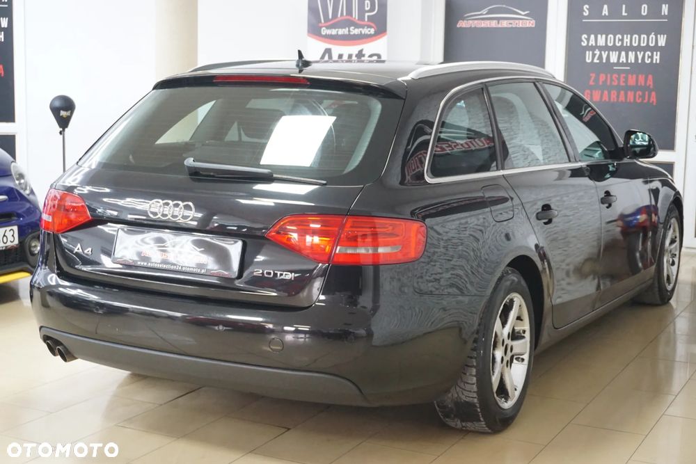 Audi A4 Avant 2.0 TDI DPF S line Sportpaket - 4