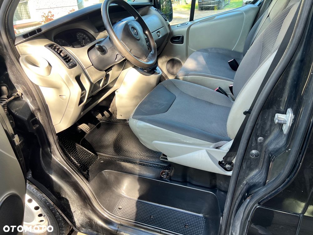 Opel Vivaro - 22