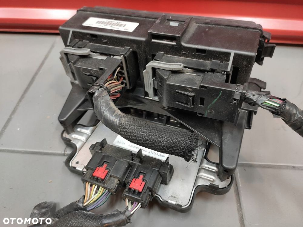 JEEP GRAND CHEROKEE WK 3.0CRD SKRZYNKA BEZPIECZNIKÓW BSI MODUŁ 04692107AG - 7