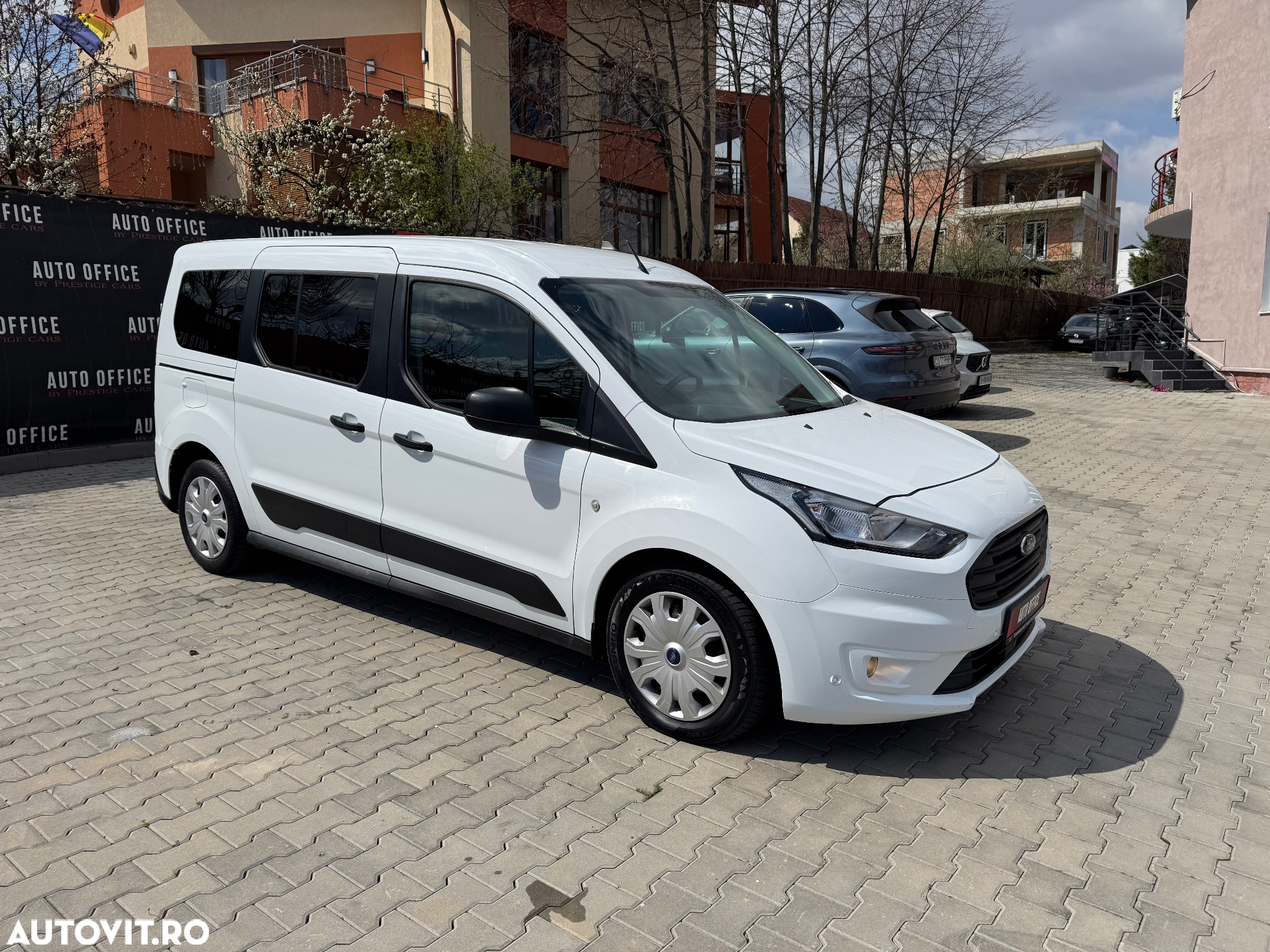 Ford Transit Connect 1.5 EcoBlue 100CP 6MT Kombi L2 Titanium - 6