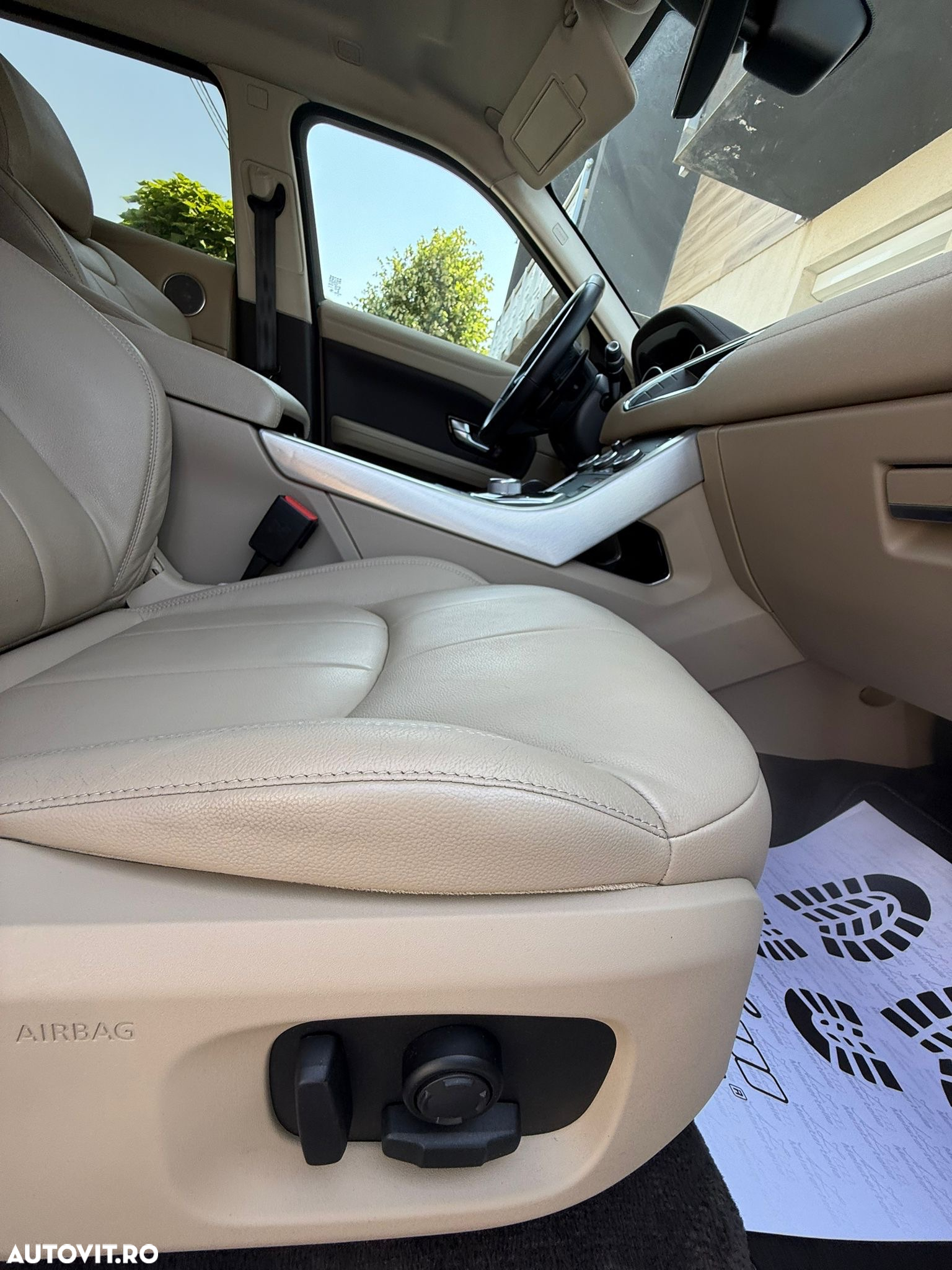 Land Rover Range Rover Evoque - 11