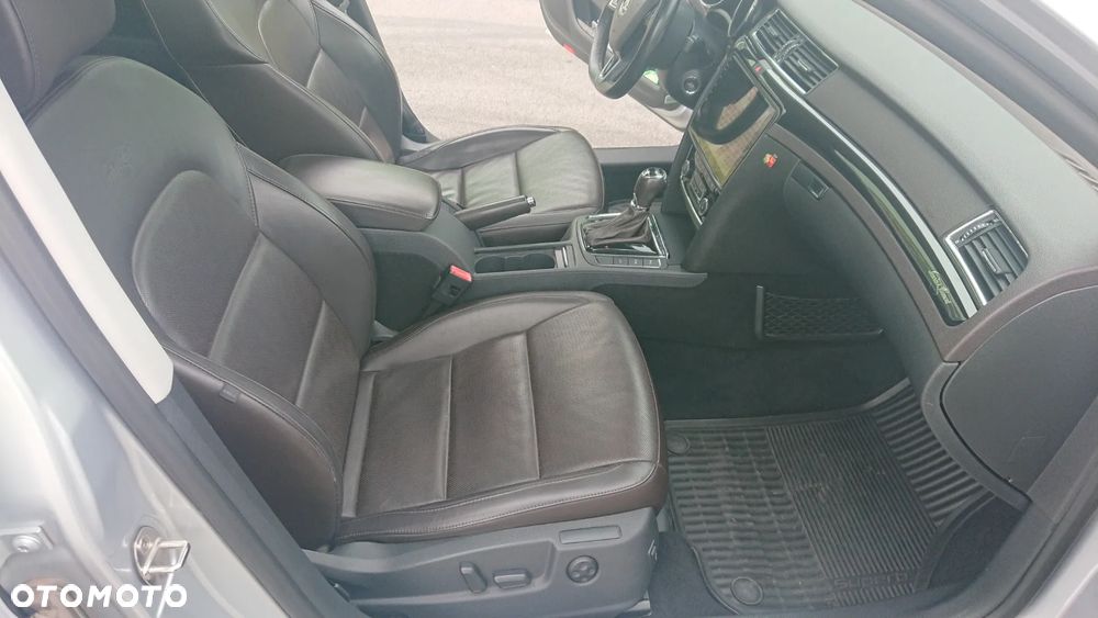 Skoda Superb 2.0 TDI 4x4 L&K DSG - 14