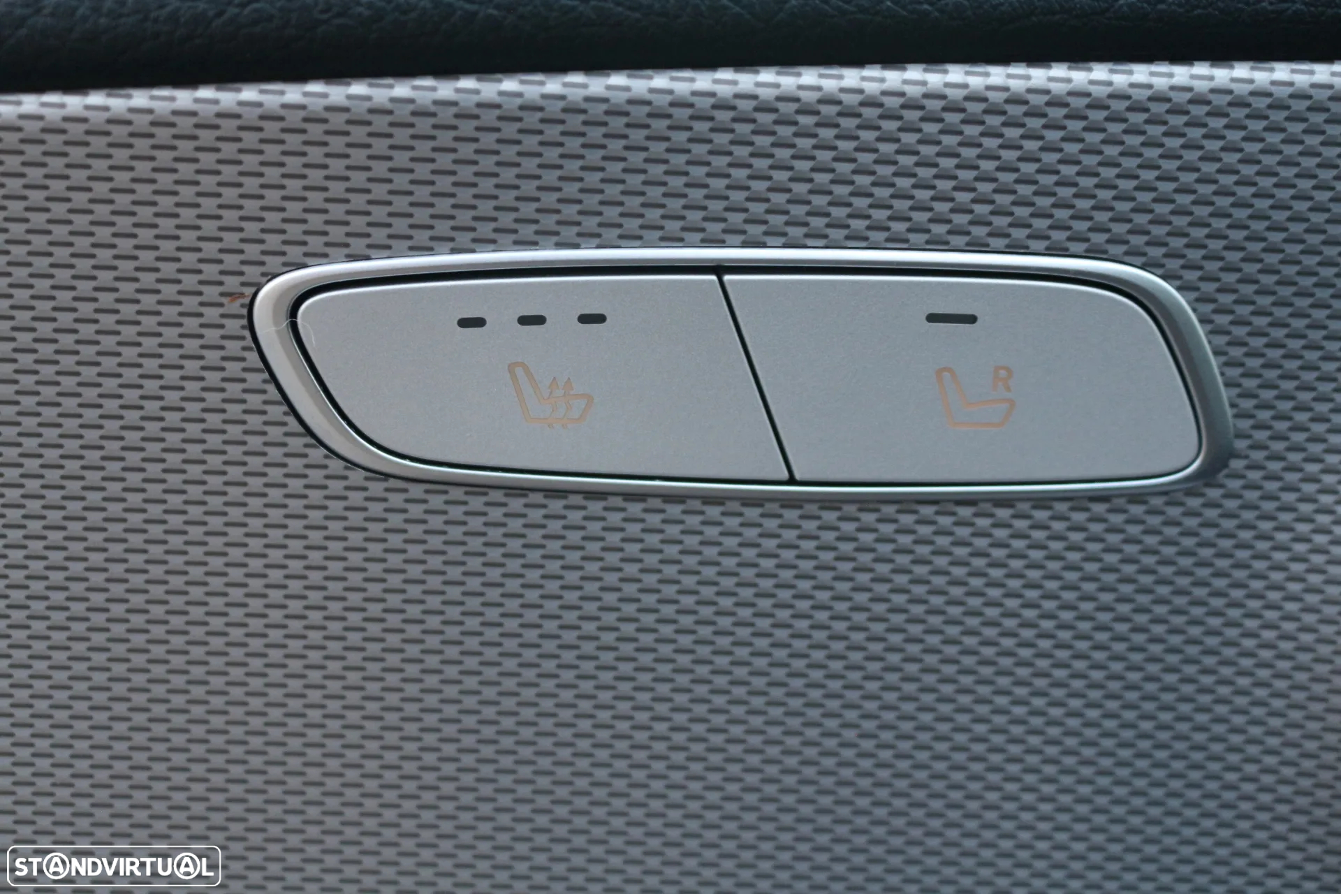Mercedes-Benz E 220 d 9G-TRONIC Avantgarde - 23