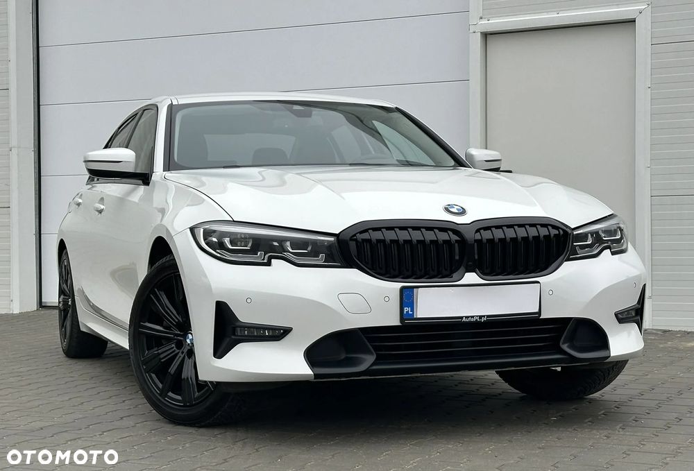 BMW Seria 3 330i Sport - 8