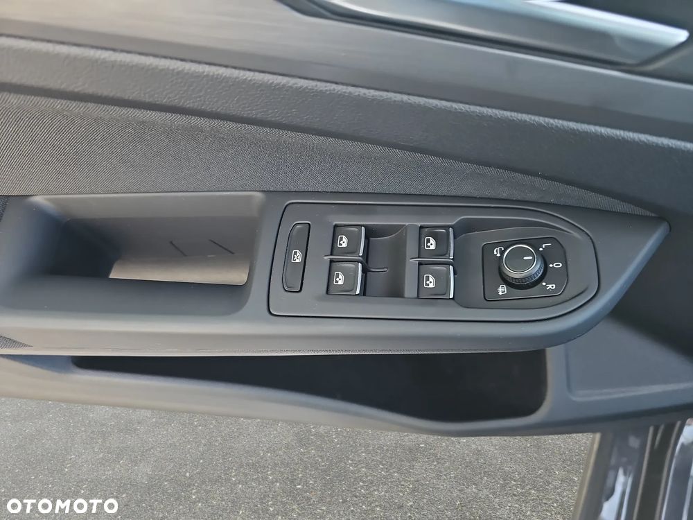 Volkswagen Golf 1.5 TSI EVO Style - 12