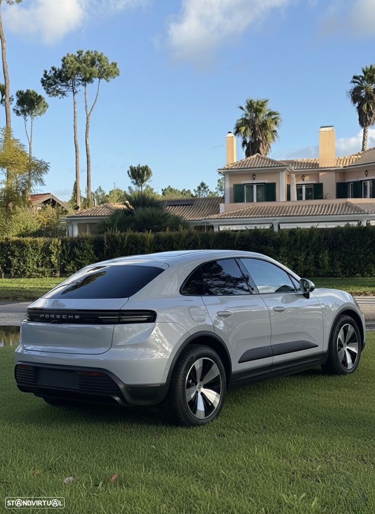 Porsche Macan Standard - 4