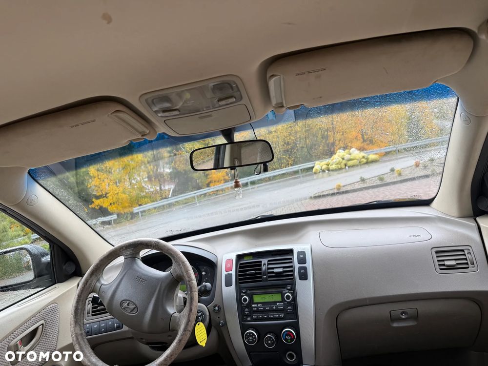 Hyundai Tucson 2.0 2WD GLS - 9