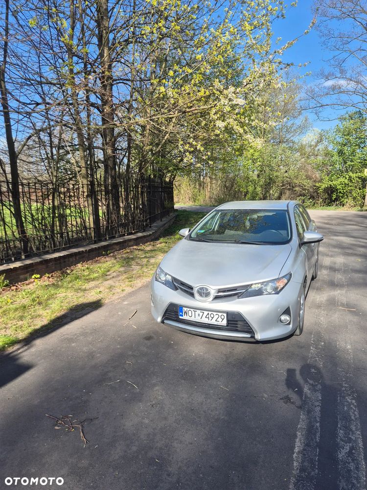 Toyota Auris 1.6 Edition - 1