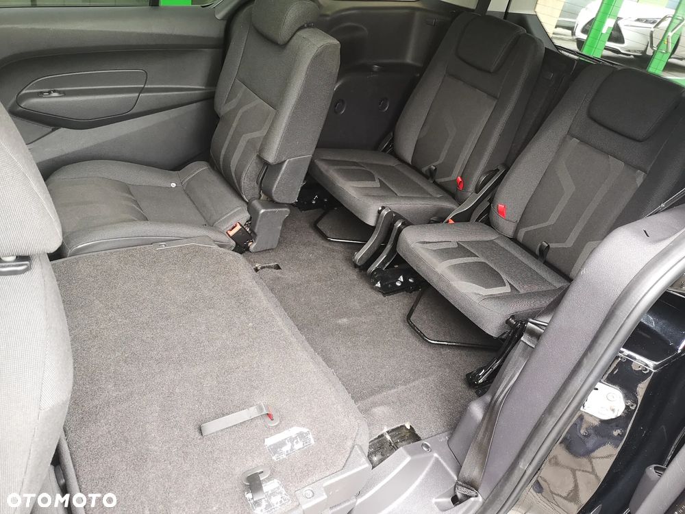 Ford Tourneo Connect Grand - 27