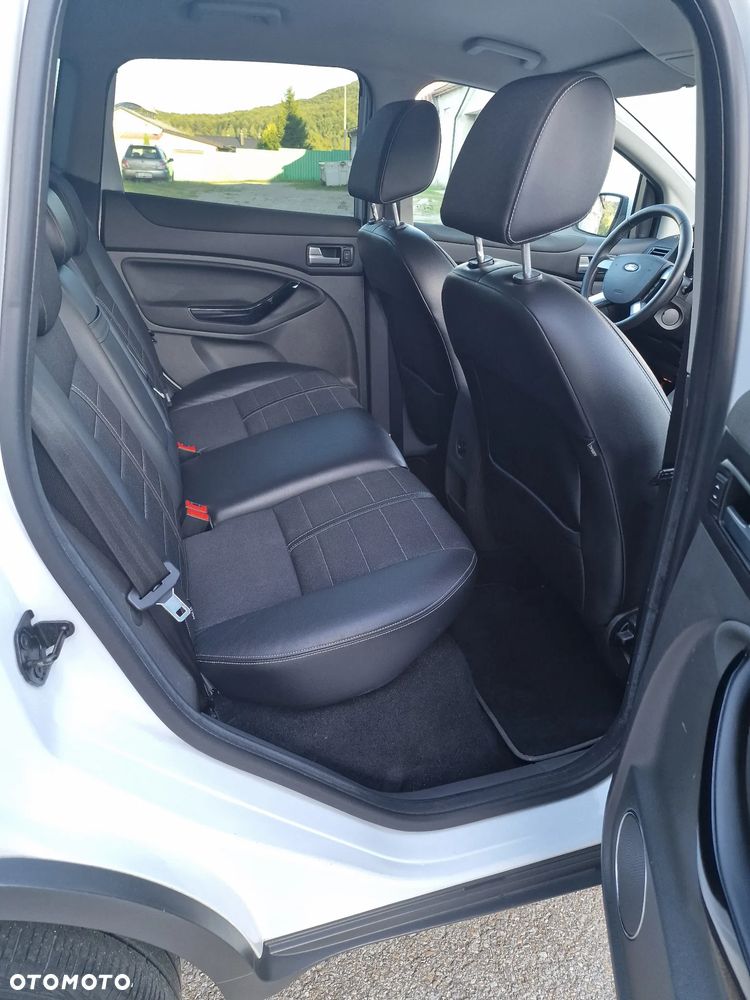 Ford Kuga 2.0 TDCi Titanium - 22