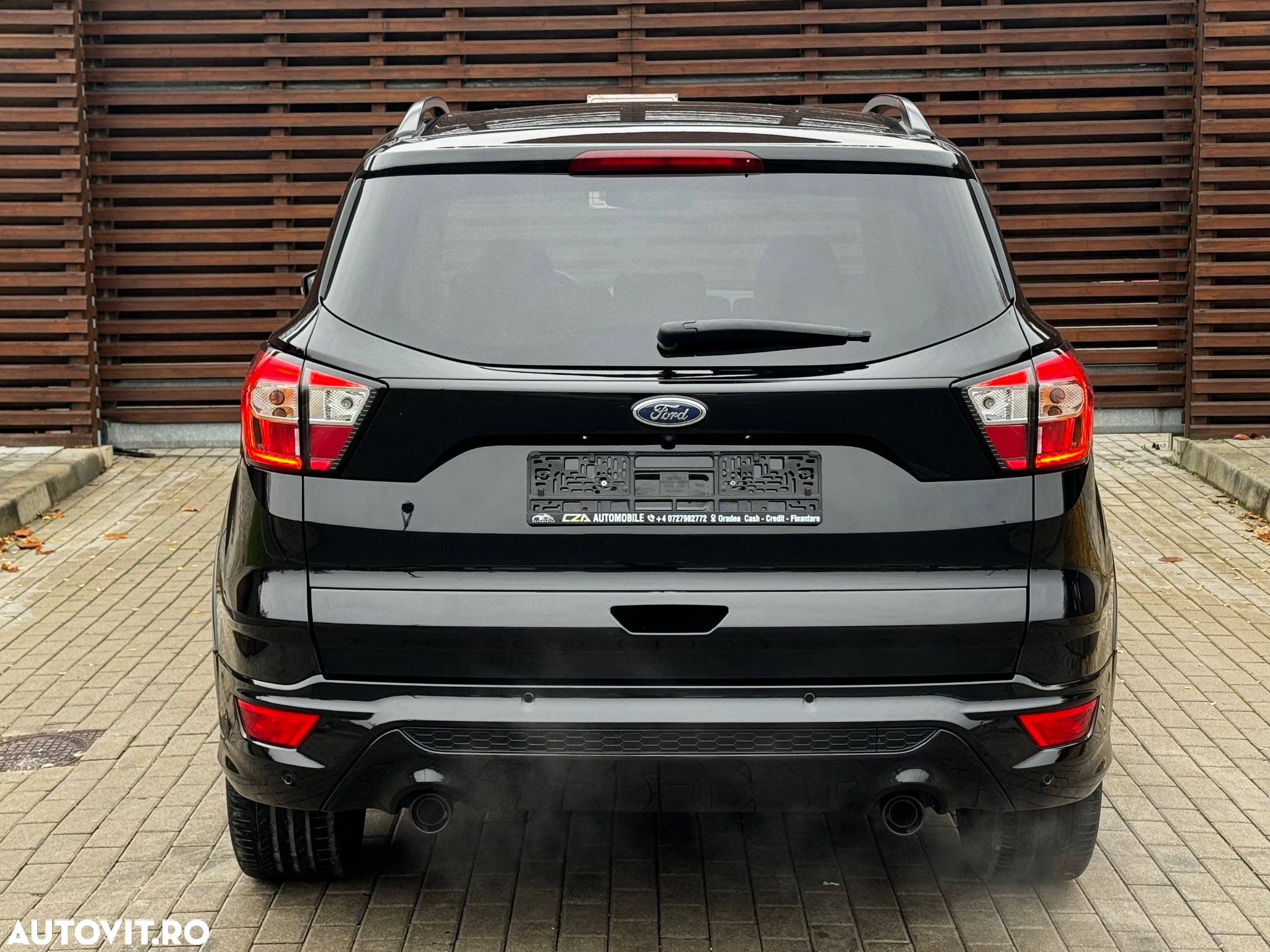Ford Kuga 2.0 TDCi 4x4 Aut. ST-Line - 10