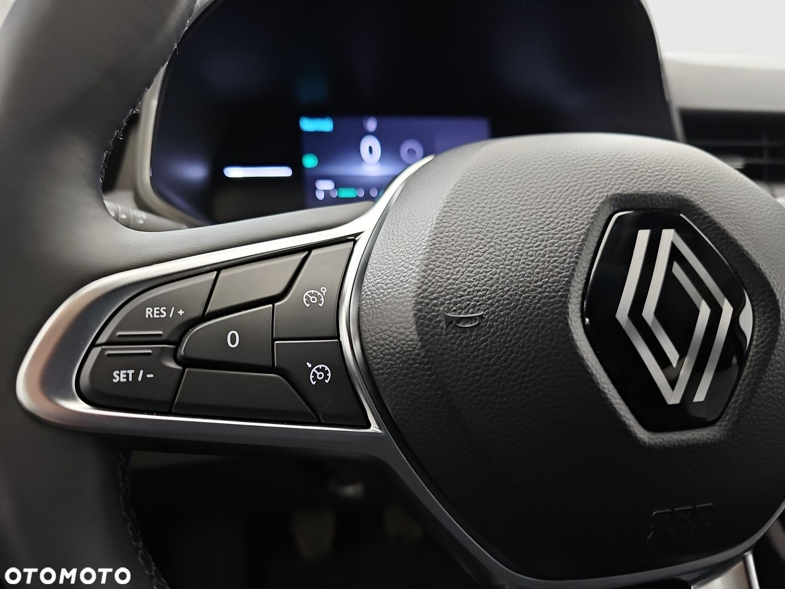Renault Clio 1.0 TCe Evolution - 13