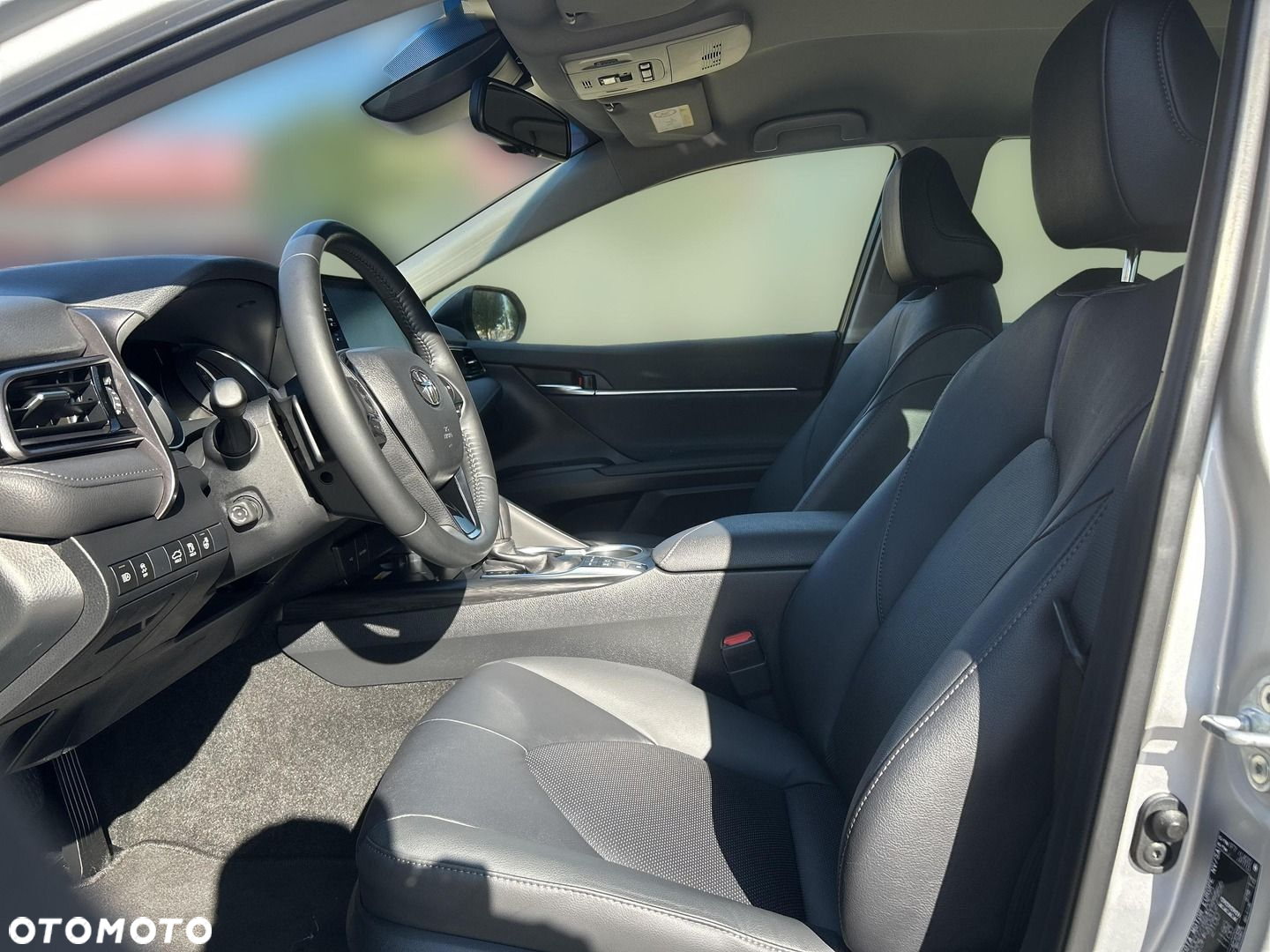 Toyota Camry 2.5 Hybrid Executive CVT - 14