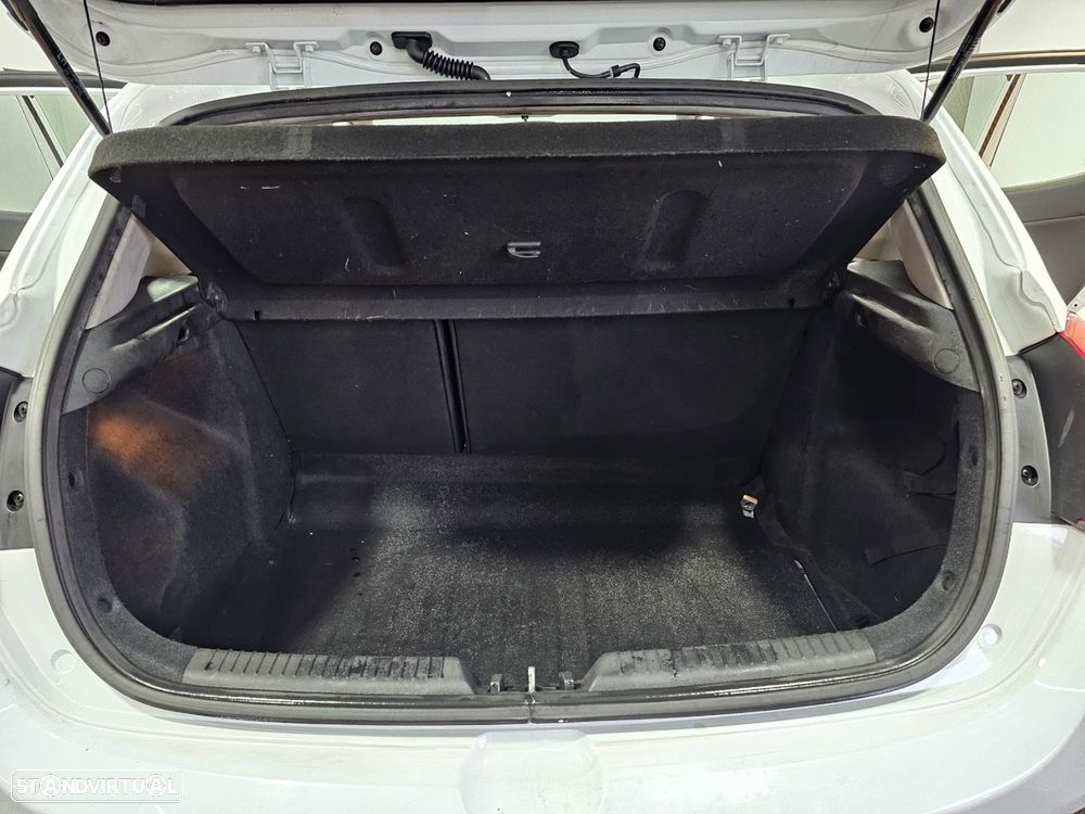 Kia Ceed 1.4 CRDi EX - 22