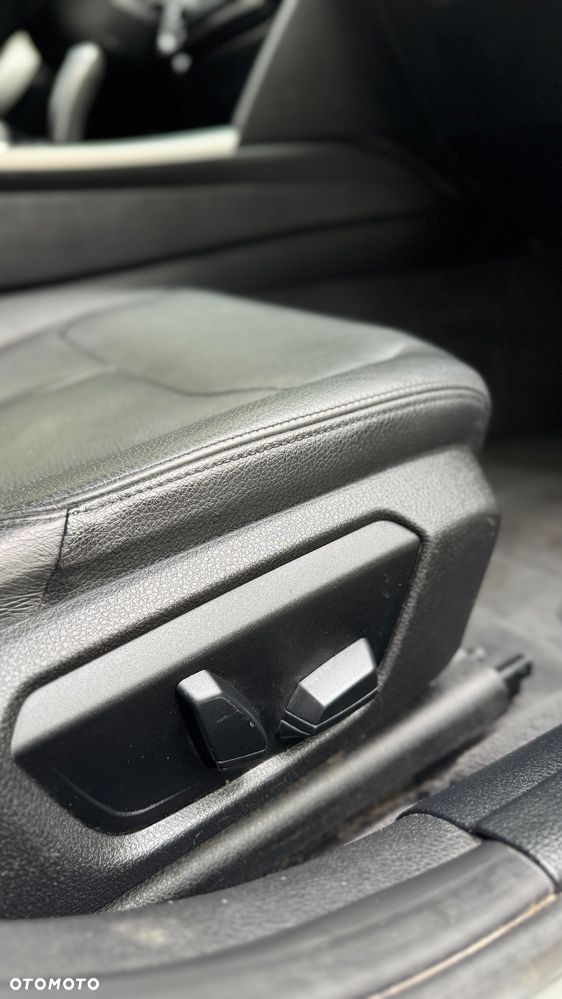 BMW Seria 3 - 18