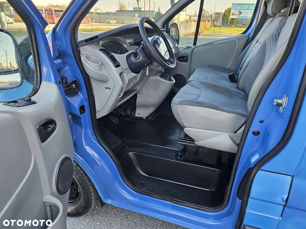 Renault Trafic - 10