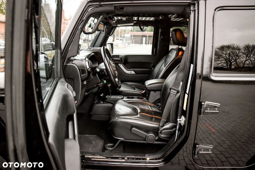 Jeep Wrangler 3.6 Unlim Sahara - 15