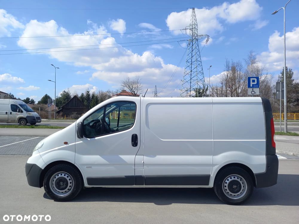 Opel VIVARO - 8