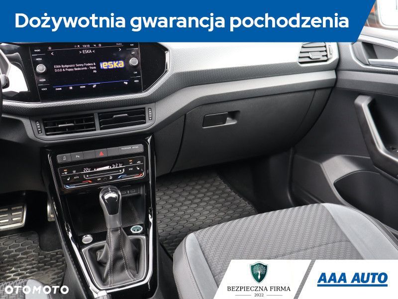 Volkswagen T-Cross - 10