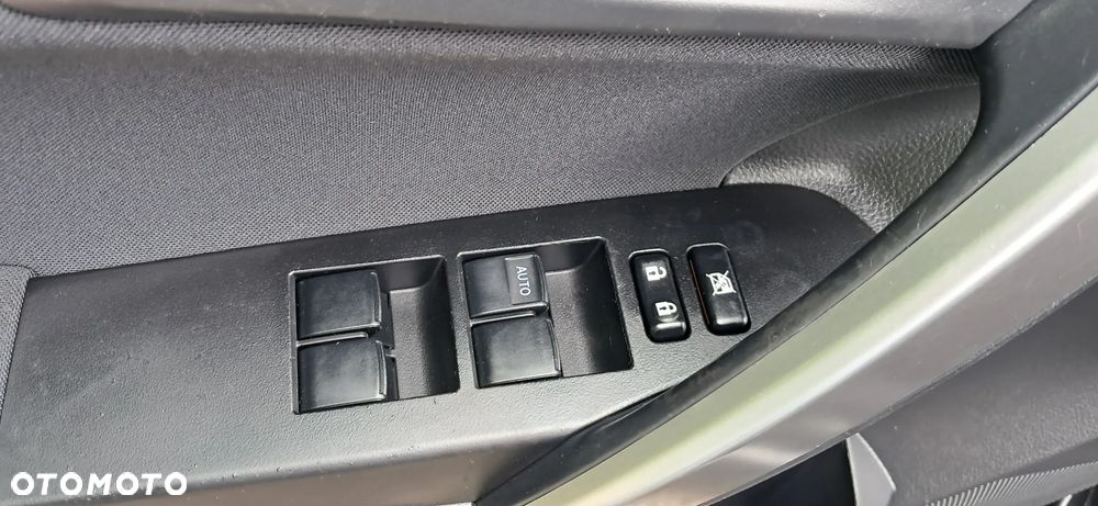 Toyota Auris 1.6 Premium Start - 38