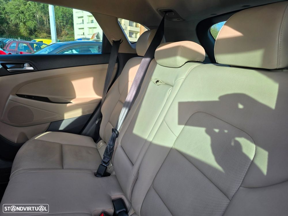 Hyundai Tucson 1.7 CRDi Executive - 40