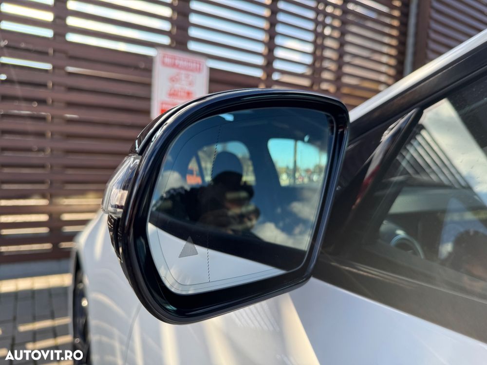 Mercedes-Benz E - 31