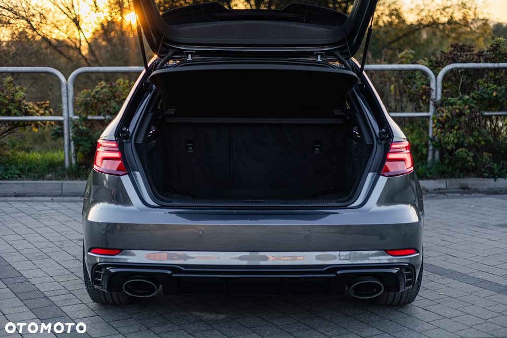 Audi RS3 Sportback TFSI quattro S tronic - 12